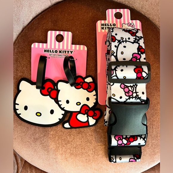Hello Kitty set of two luggage tags and luggage straps - Picture 3 of 3